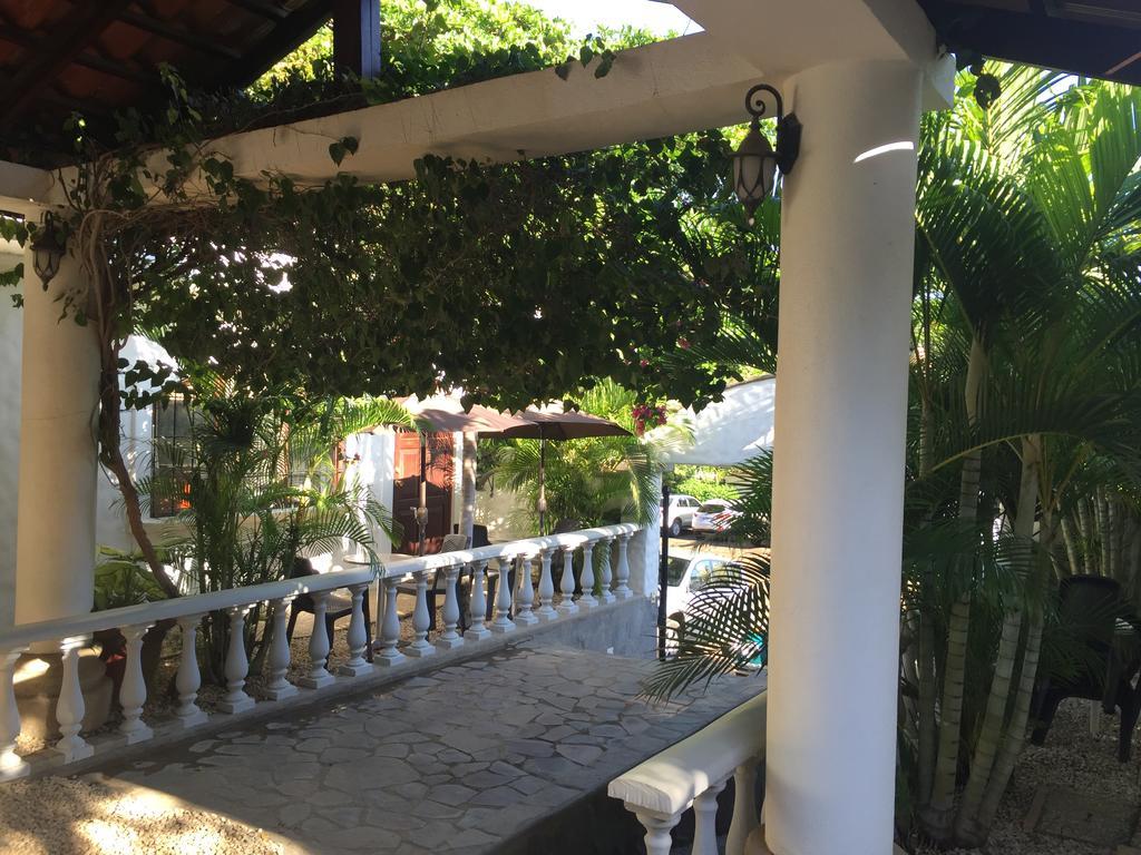 Hotel Flores (Adults Only) Tamarindo Kültér fotó